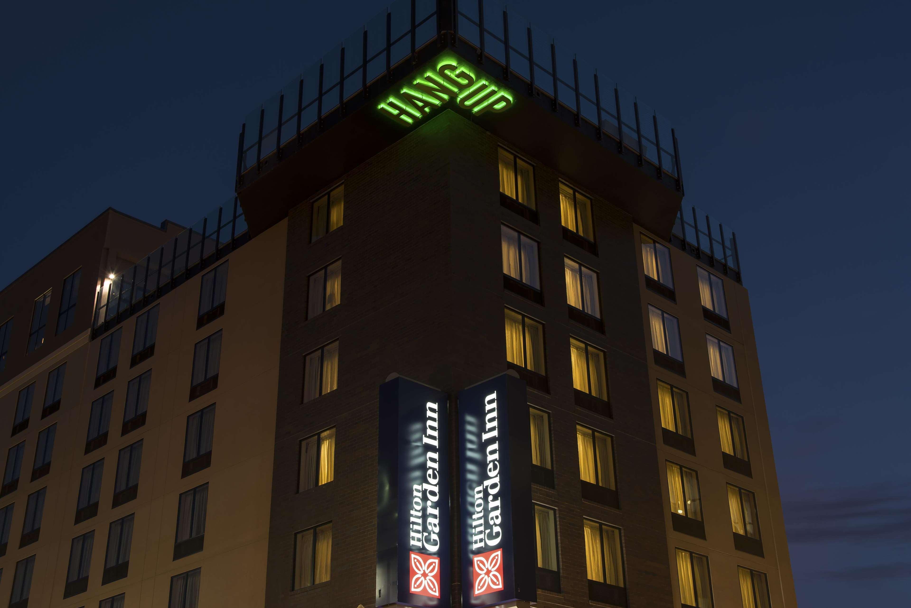 Hilton Garden Inn Louisville Downtown Dış mekan fotoğraf