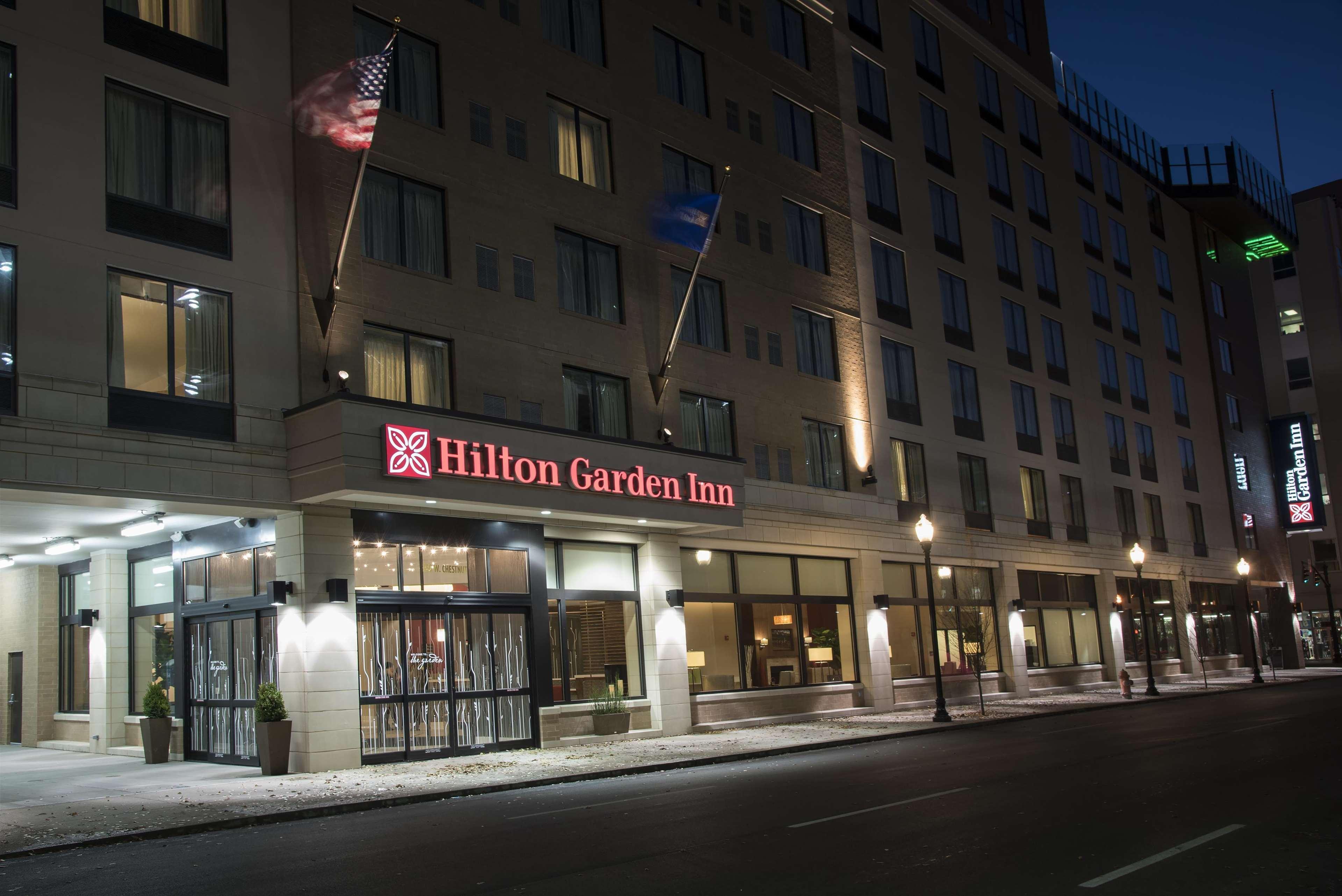 Hilton Garden Inn Louisville Downtown Dış mekan fotoğraf