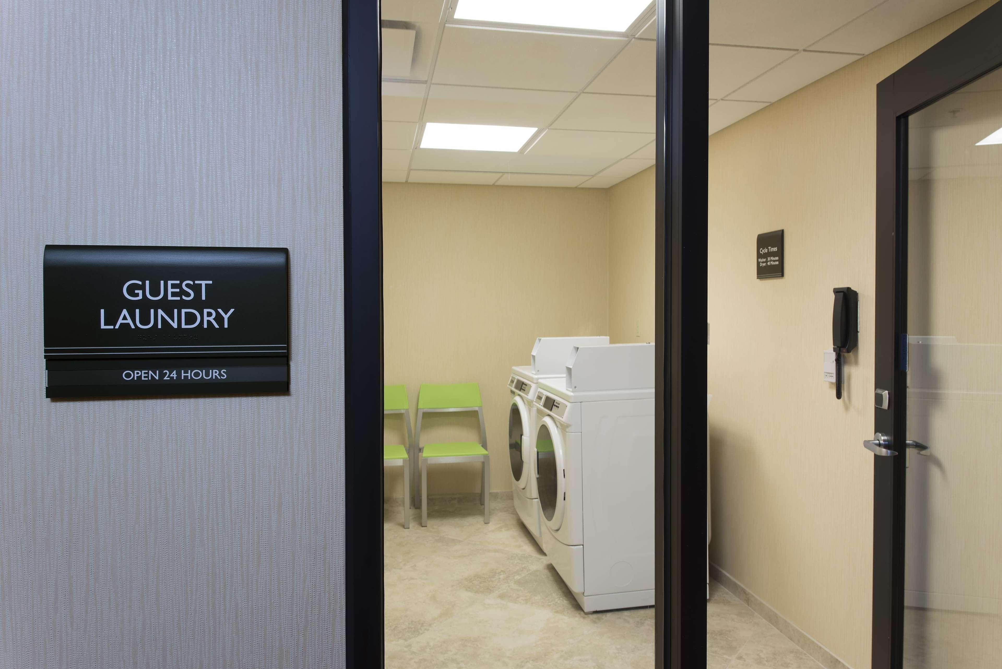 Hilton Garden Inn Louisville Downtown Dış mekan fotoğraf