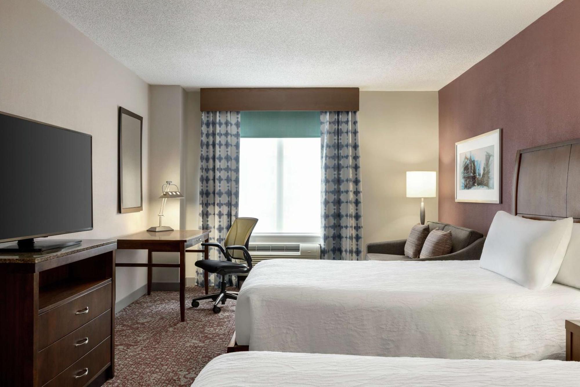 Hilton Garden Inn Louisville Downtown Dış mekan fotoğraf