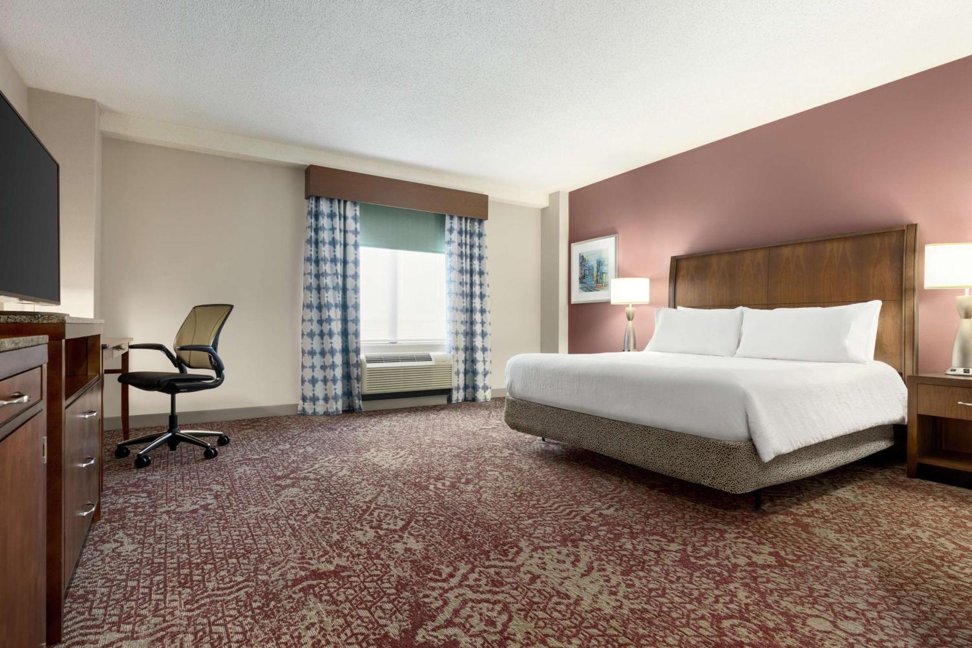 Hilton Garden Inn Louisville Downtown Dış mekan fotoğraf