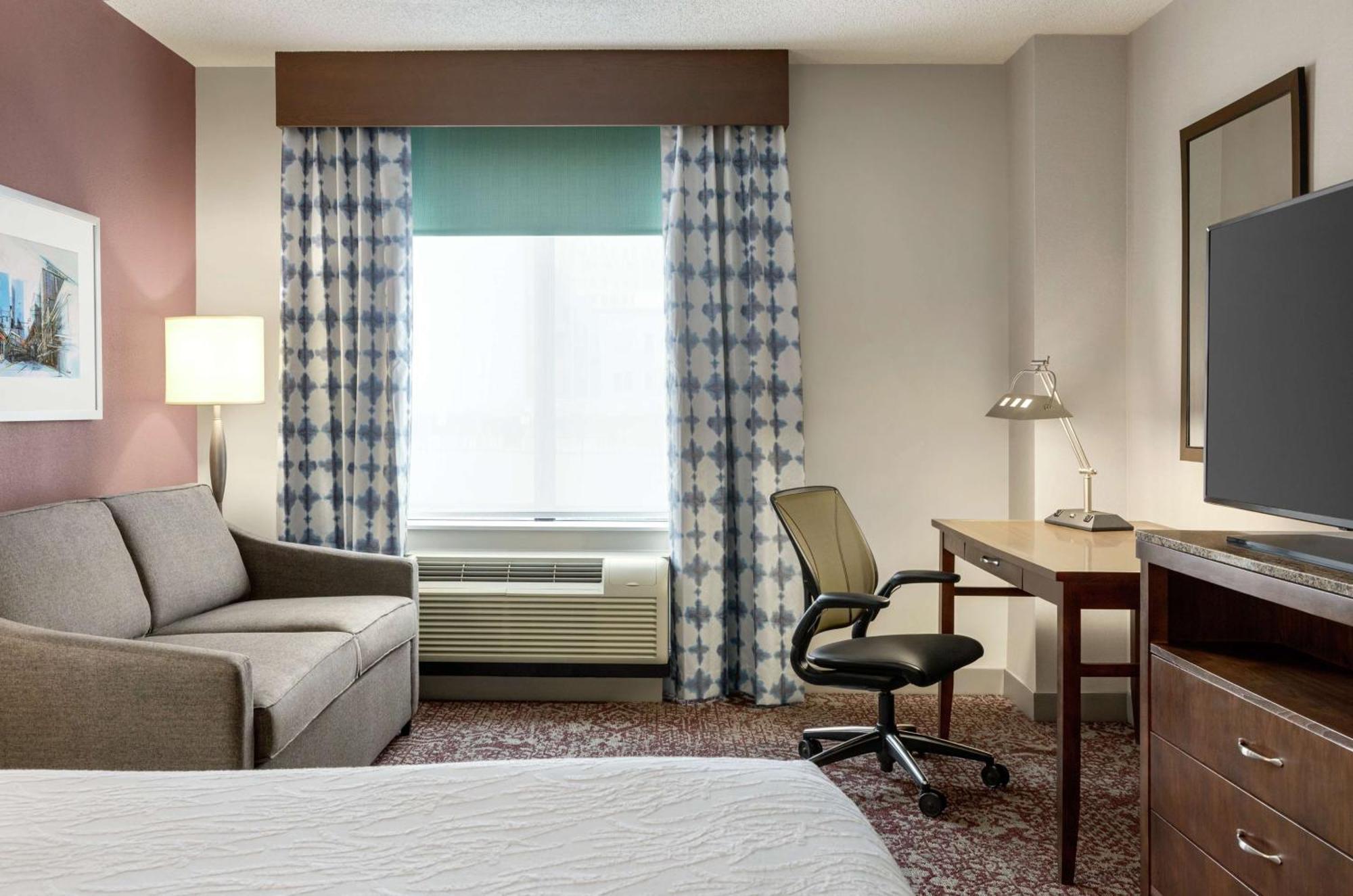 Hilton Garden Inn Louisville Downtown Dış mekan fotoğraf
