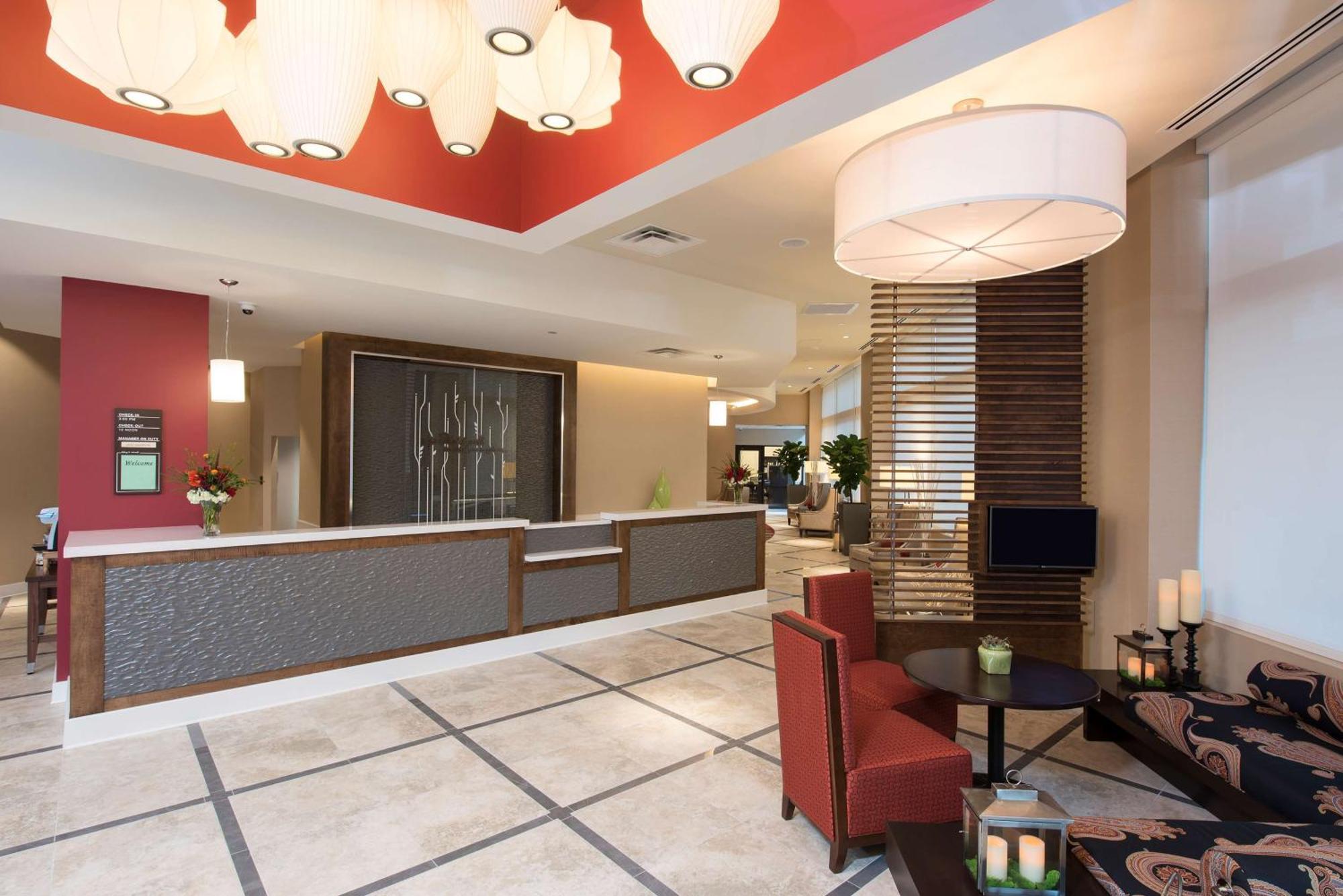 Hilton Garden Inn Louisville Downtown Dış mekan fotoğraf