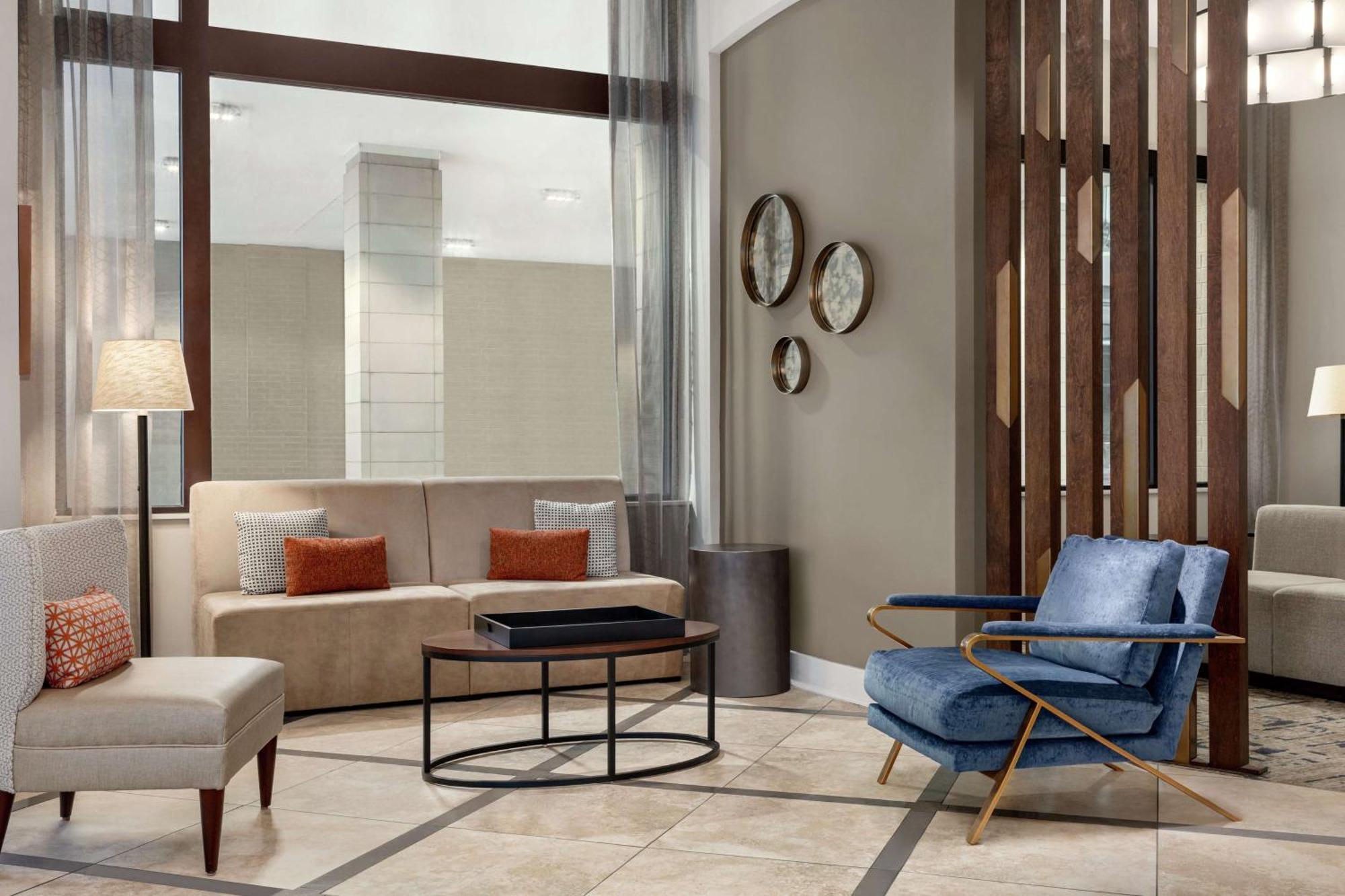 Hilton Garden Inn Louisville Downtown Dış mekan fotoğraf