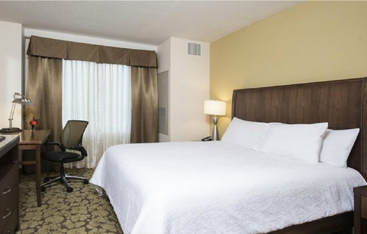 Hilton Garden Inn Louisville Downtown Dış mekan fotoğraf